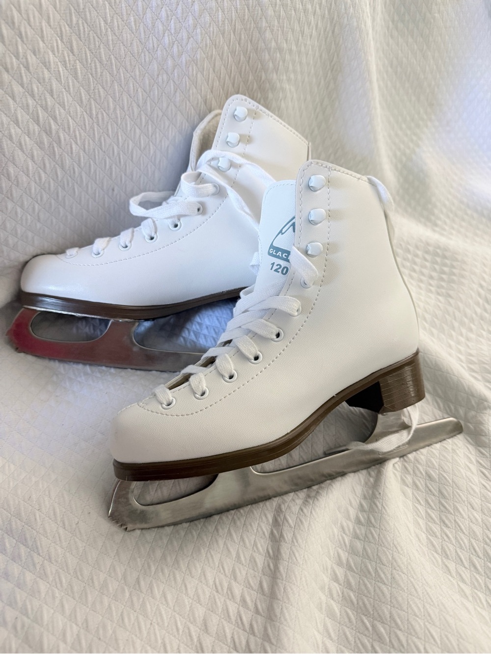 Glacier by Jackson Ultima 120 Youth Figure Skates White Size 3 Worn once!